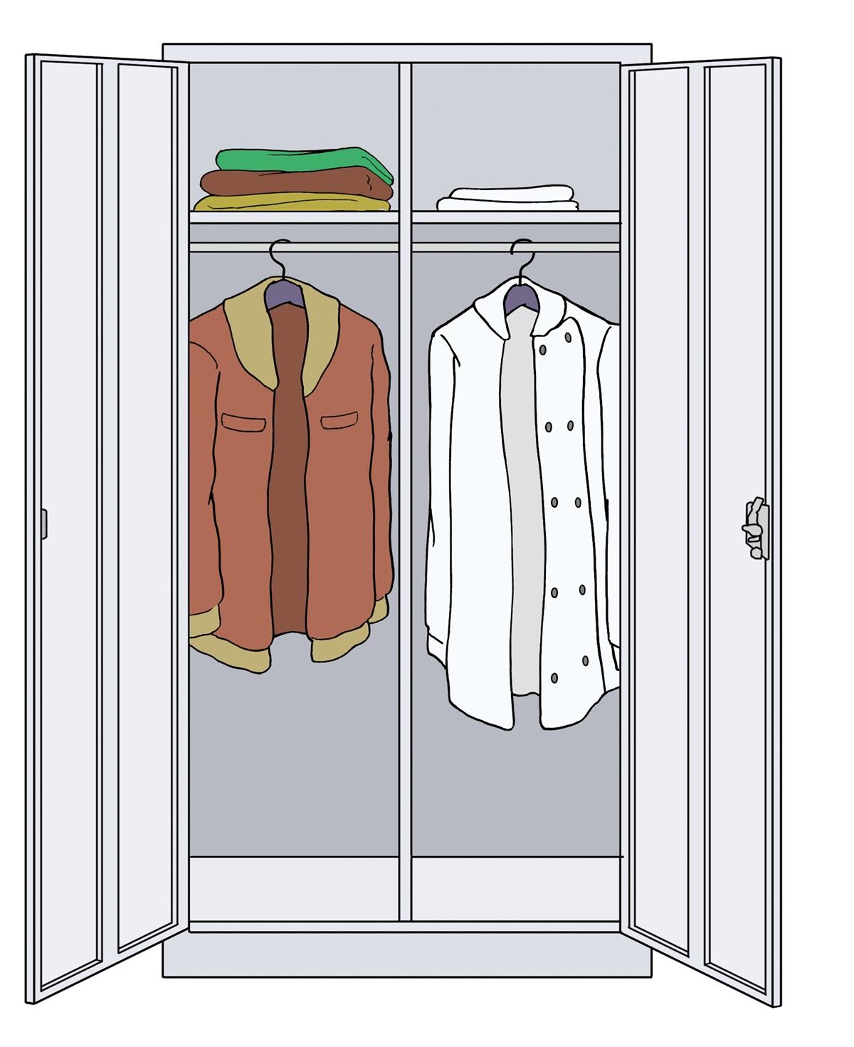 Kleiderschrank offen 