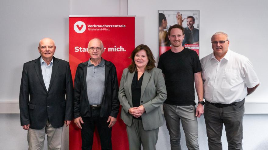 5 Personen im Gruppenbild