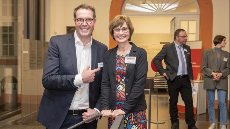 Alexander Schweizter und Ulrike von der Lühe im Portrait.