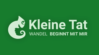 Illustration eines Chamäleons neben dem Text "Kleine Tat. Wandel beginnt mit mir" als Logo der gleichnamigen App